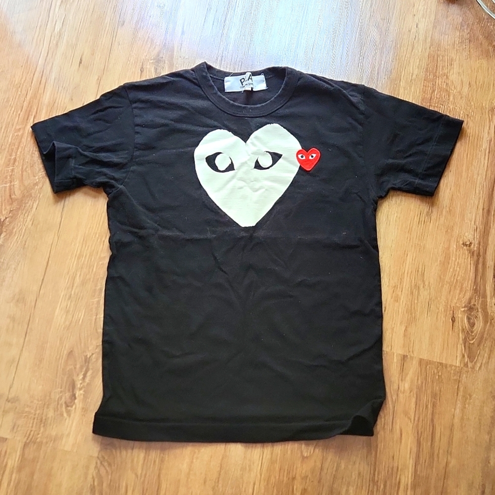 Comme des GARCONS Play t-shirt size S
